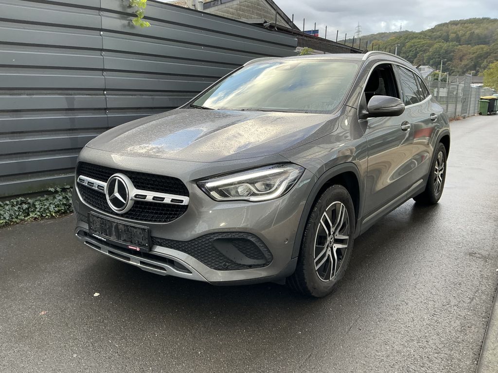 Image of Mercedes-Benz GLA 200