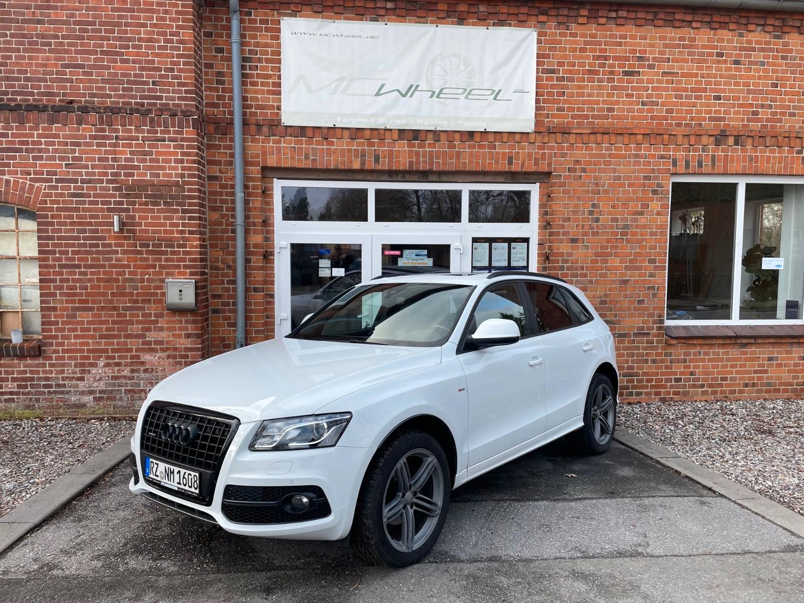 Audi Q5 2.0 TDI quattro 3xSLine+ACC+AHK+Black Paket!!