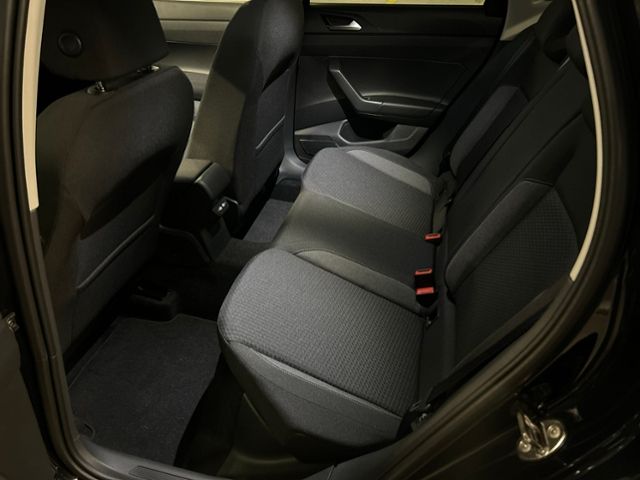 Fahrzeugabbildung Volkswagen Taigo 1,0 TSI LED-MATRIX NAVI APPCONNECT SHZ ALU