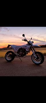 Husqvarna 701 sm - HUSQVARNA 701