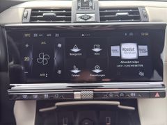 Fahrzeugabbildung DS Automobiles DS 7 BlueHDI 130 EAT8 Étoile Opera Hellgrau