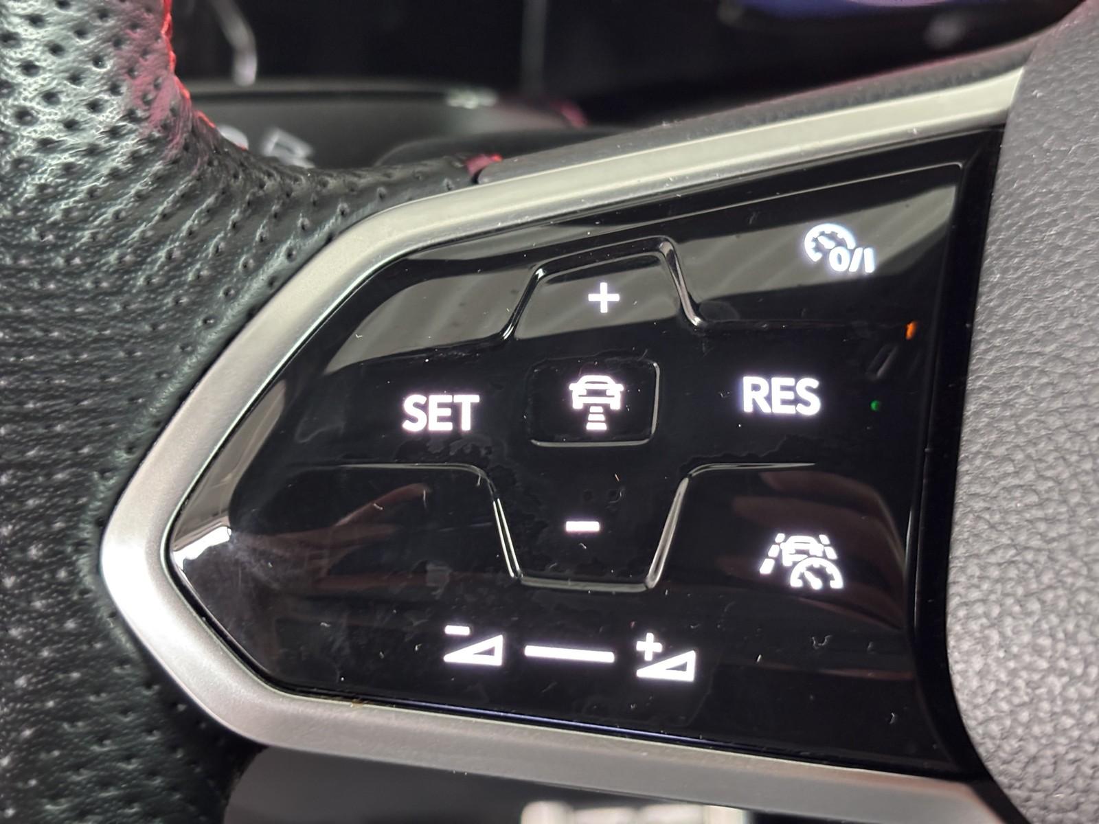 Volkswagen Golf VIII GTI Clubsport 2.0 TSI +KAMERA+NAVI+LED, миниатюра 28