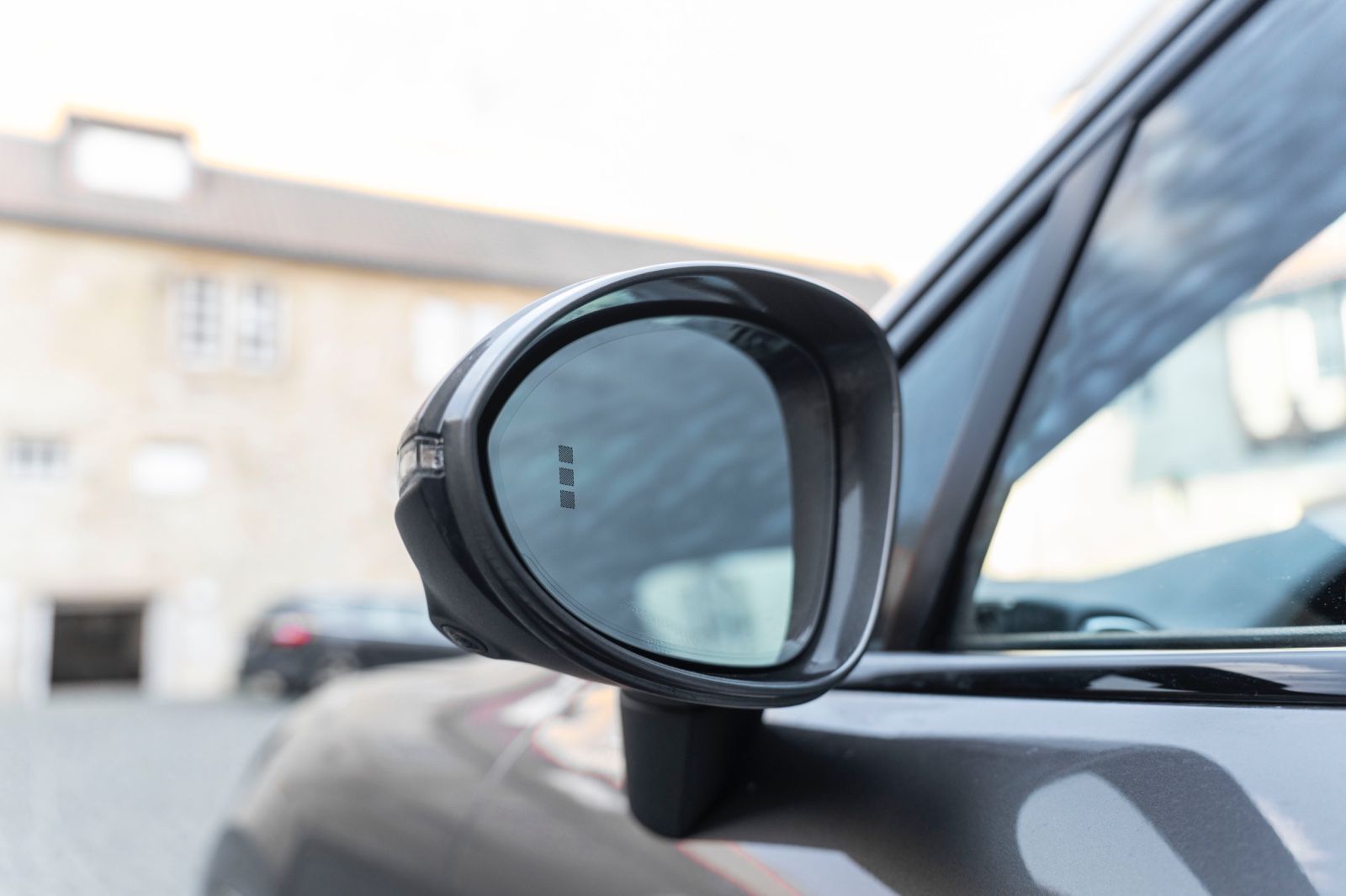 Fahrzeugabbildung Porsche Cayenne E-Hybrid  SPORT CHRONO BOSE LED  360°