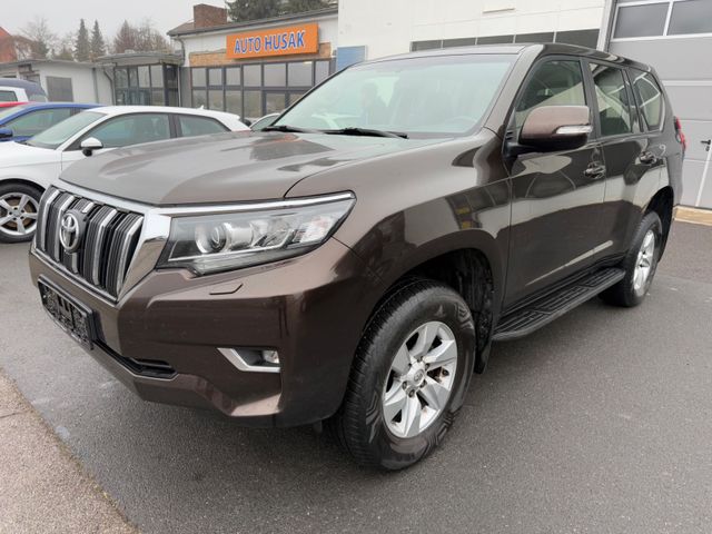 Toyota Land Cruiser Comfort 2.8 Facelift LED RFK AHK