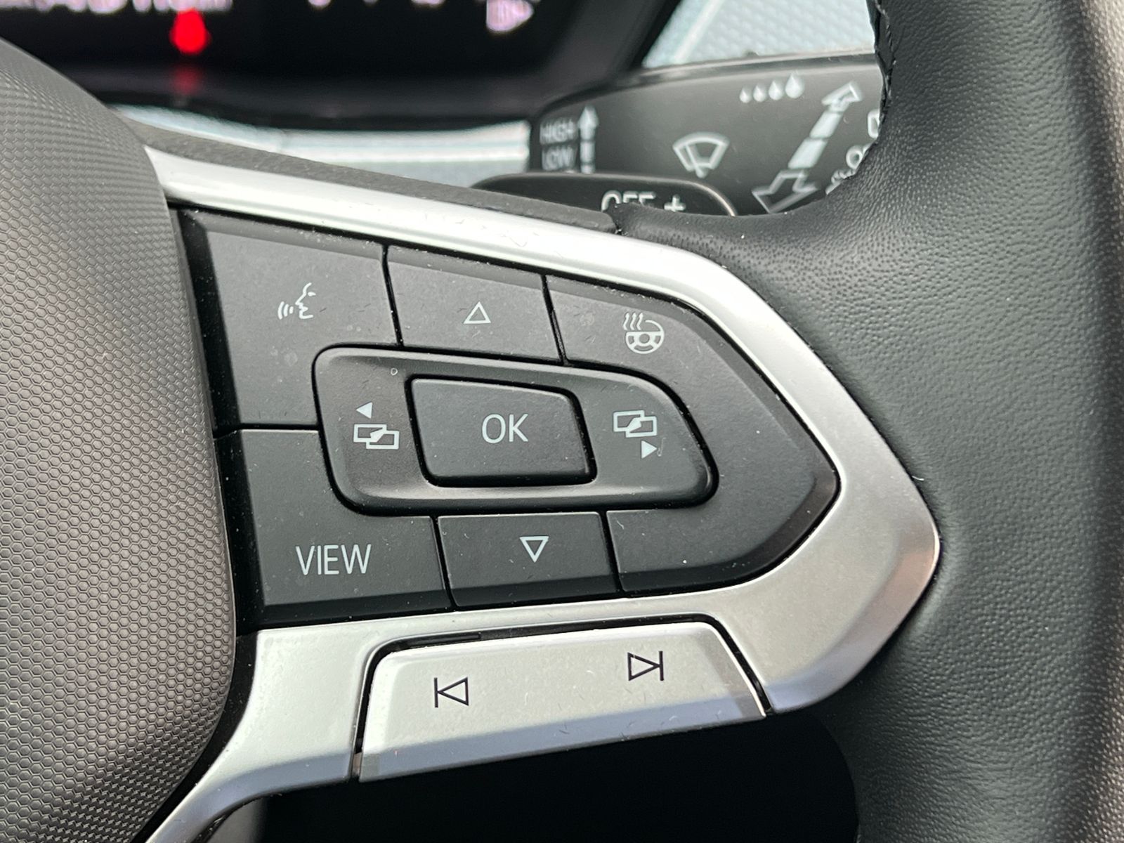 Fahrzeugabbildung Volkswagen Touran GOAL 2.0 TDI DSG *AHK, IQ.Light, ACC, Kam