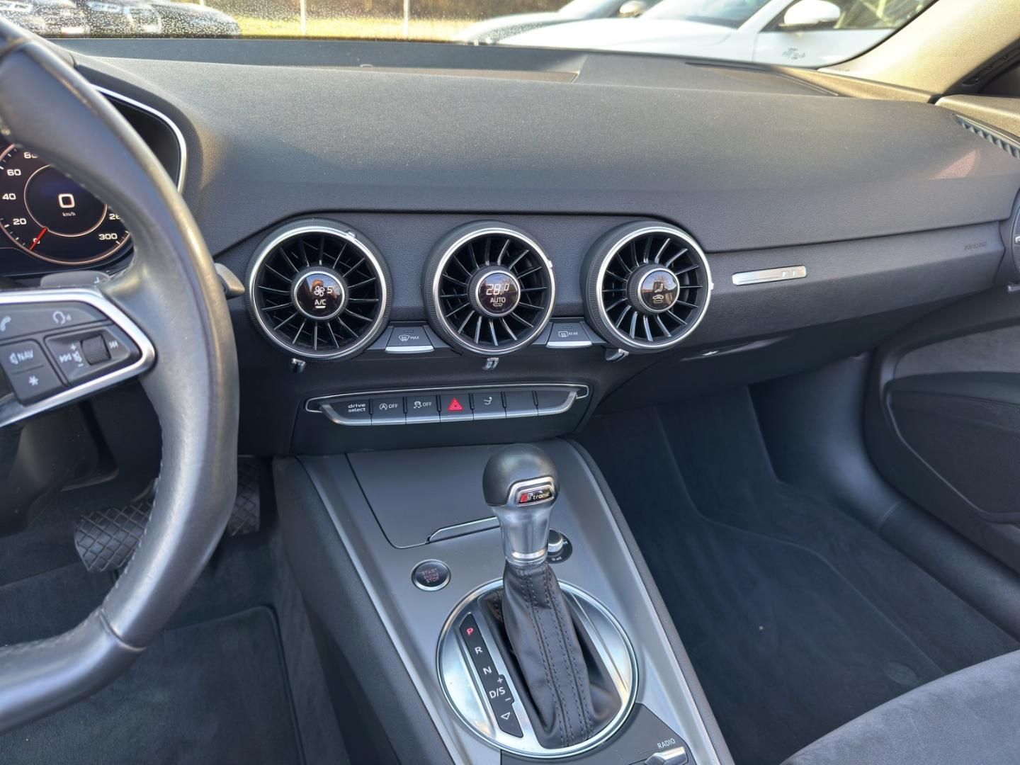 Fahrzeugabbildung Audi TT Roadster 40 TFSI s-tronic