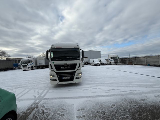 MAN TGX 18.470 + SCHMITZ