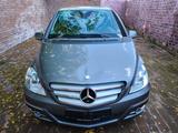 Mercedes-Benz B 180 1.7i Automatik AirbagsOk startet und fährt - gebrauchte Mercedes-Benz B 180 aus dem Jahr 2010