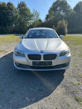 BMW 520d EfficientDynamics Edition, Softclose - BMW 5 Series: Efficientdynamics Edition