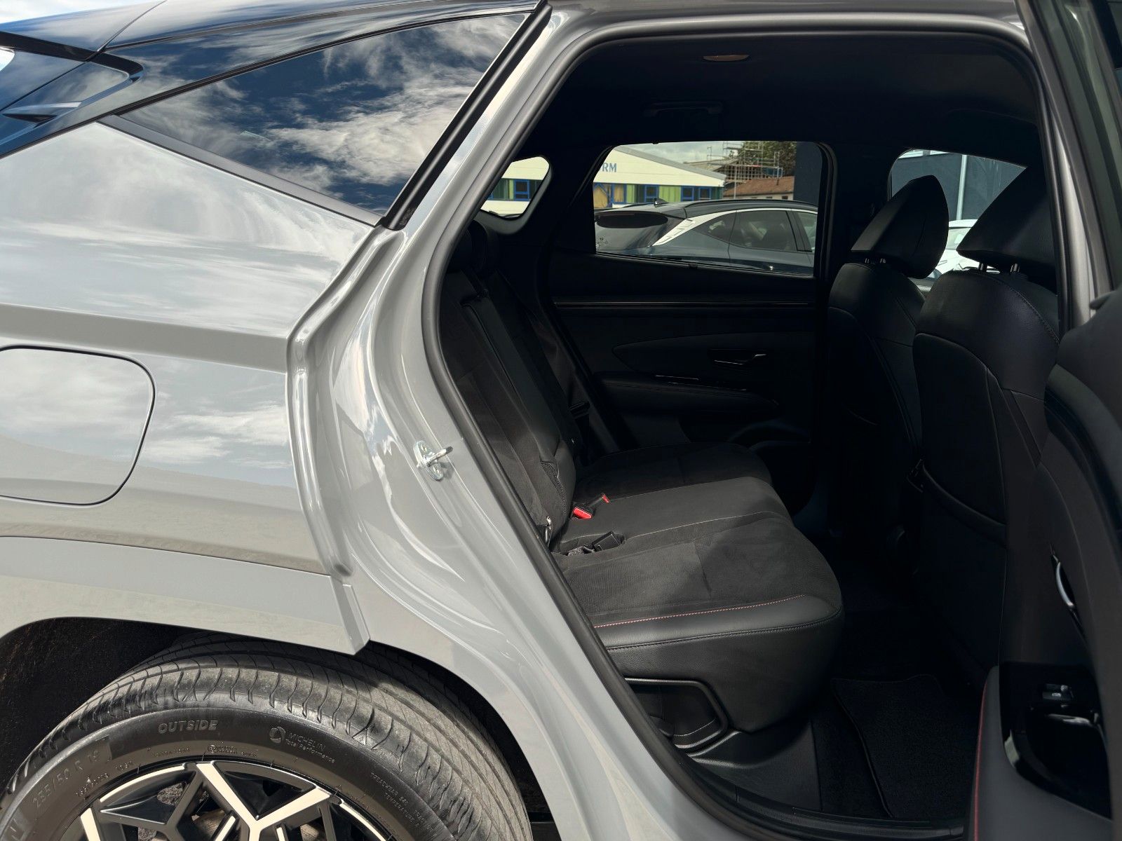 Fahrzeugabbildung Hyundai Tucson 1.6 T-GDI N Line PHEV 4WD KRELL Cam CarPl