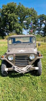 Ford Mutt 151A1 - Ford mit Benzin-Antrieb: Geländewagen, M 151 Mutt