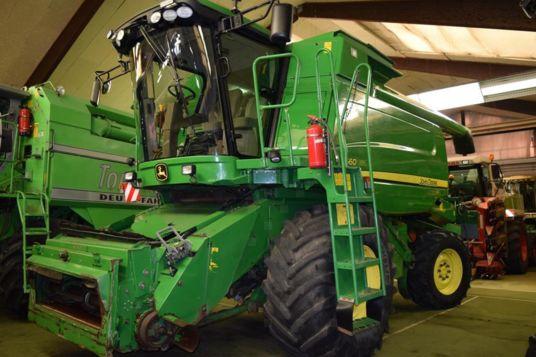 John Deere T 660
