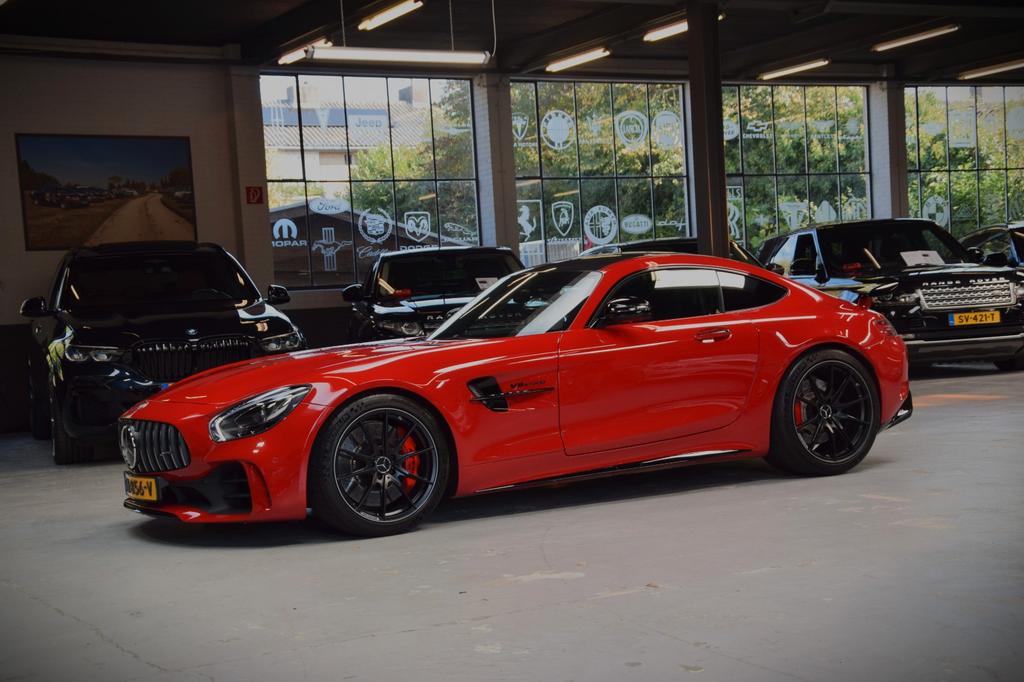 Mercedes-Benz AMG GT R