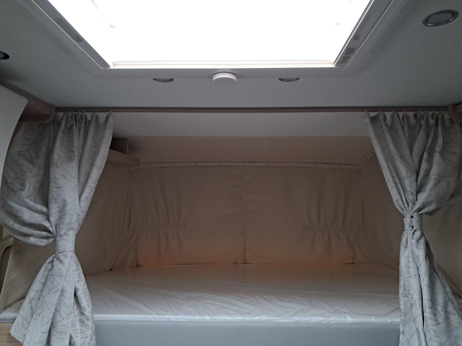 Fahrzeugabbildung Malibu I 450 RB LE comfort Navigation, RFK, TV