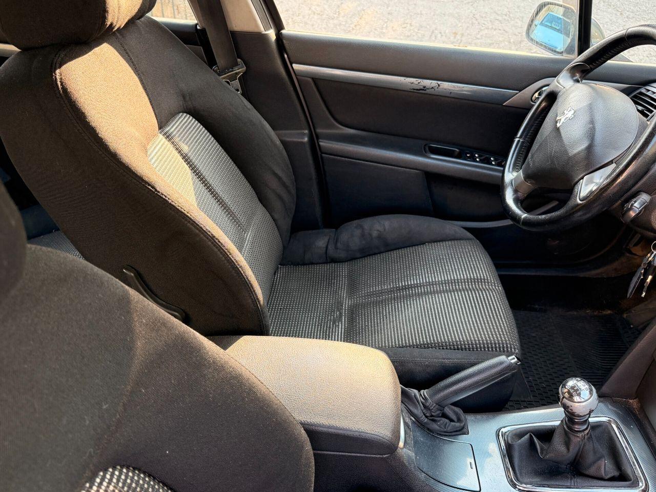 Peugeot 407 2005 — photo 11