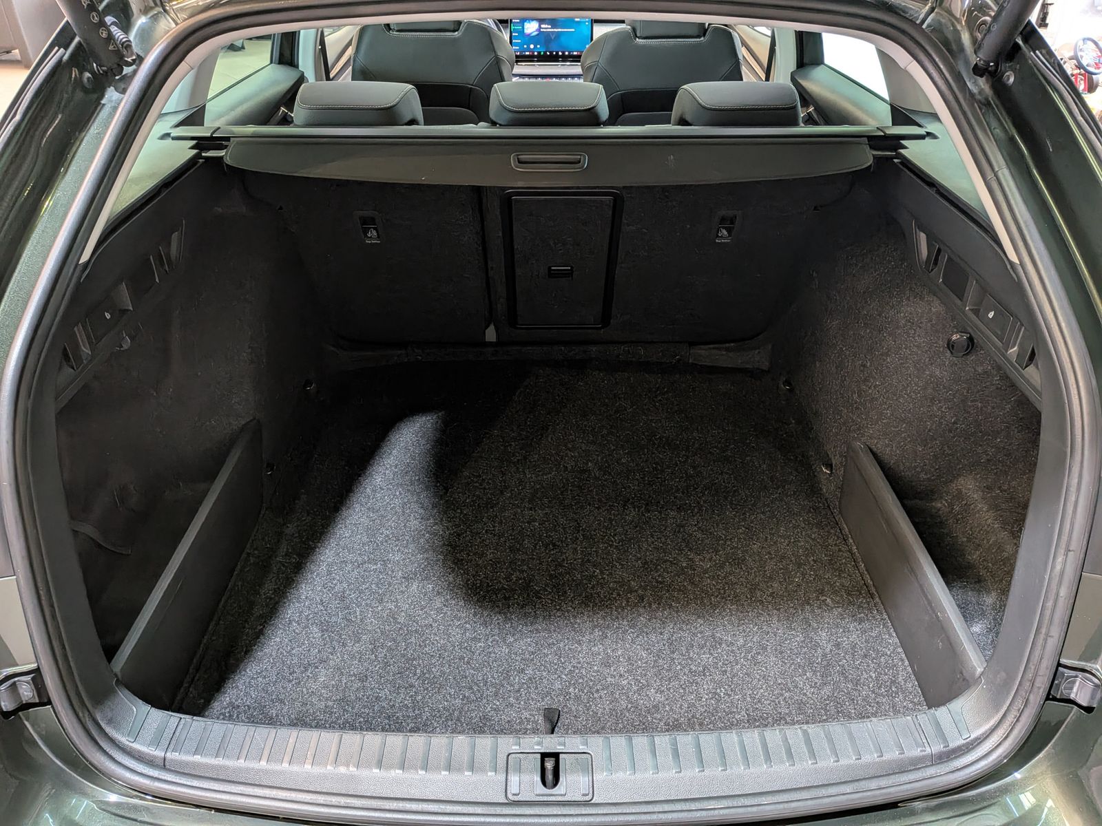 Fahrzeugabbildung SKODA Octavia 1.5TSI mHEV Selection TEMP*LED*CAM*PANO*