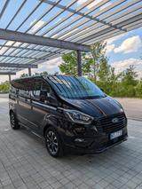 Ford Tourneo Custom Sport 2.0TDCI L1 - Ford Tourneo Custom Sport mit Diesel-Antrieb