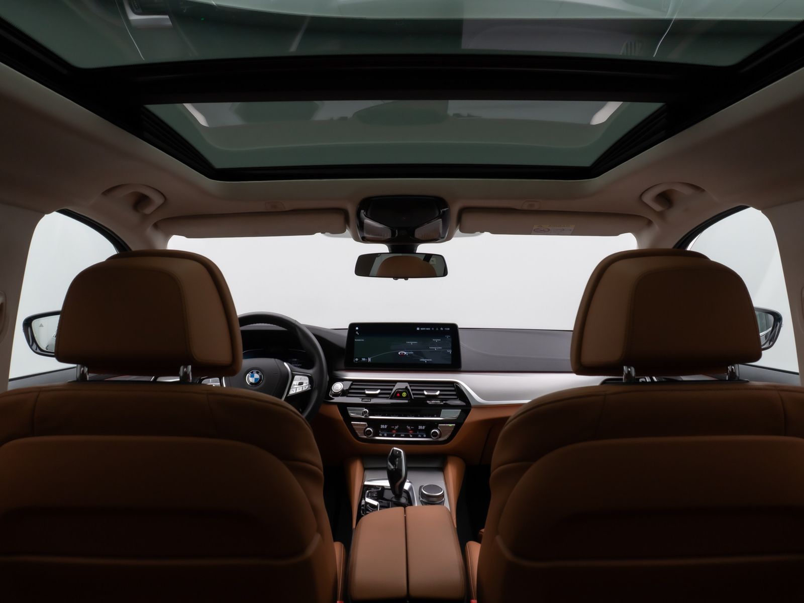 Fahrzeugabbildung BMW 520d xD LuxuryLine Panorama Laser TV HUD DAB H/K