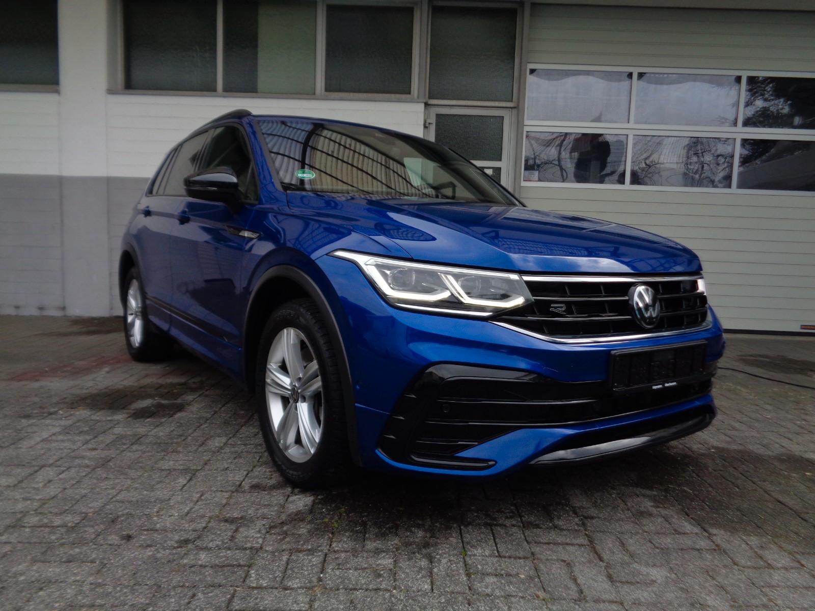 Volkswagen Tiguan R-Line 4Motion Black   IQ.Light Kamera
