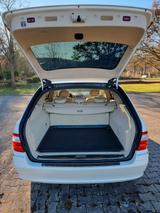 Mercedes-Benz E 500 4MATIC T ELEGANCE Elegance - weiße Mercedes-Benz E 500