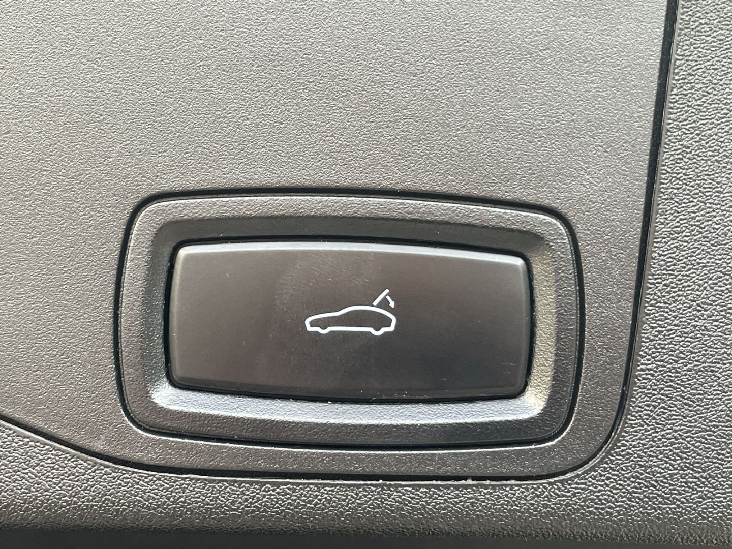 Taycan Sport Turismo Plus Approved/Pano/Bose/Air