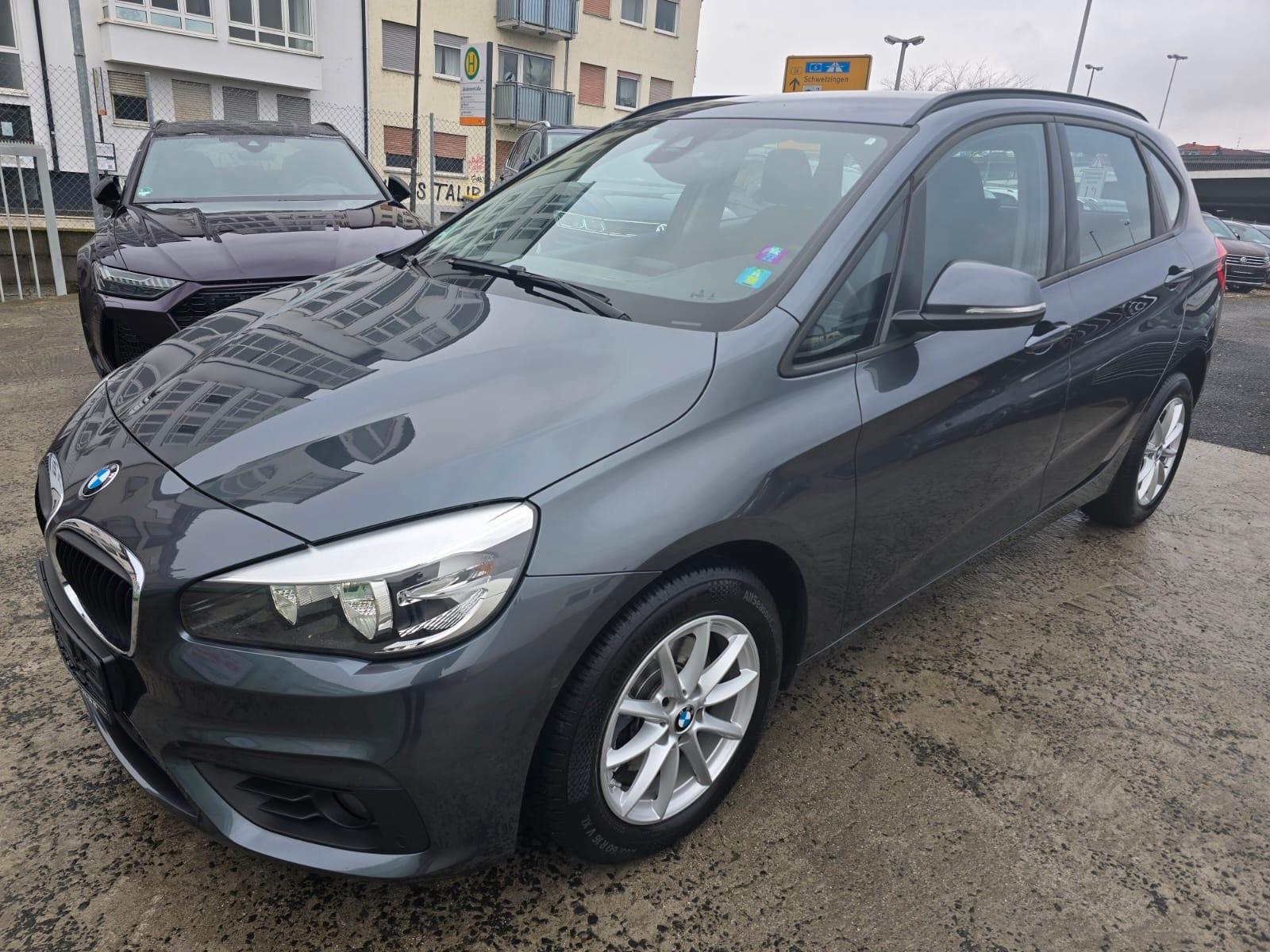 BMW 218 2 Active Tourer 218 i 1,5 AUTOM*NAVI