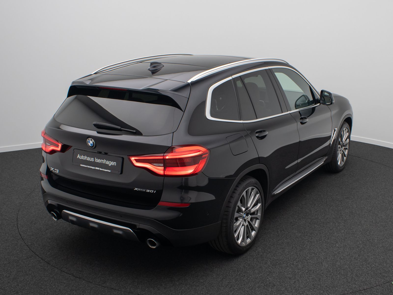 Fahrzeugabbildung BMW X3 xD30i Luxury Line 360° DisplKey Panorama HUD