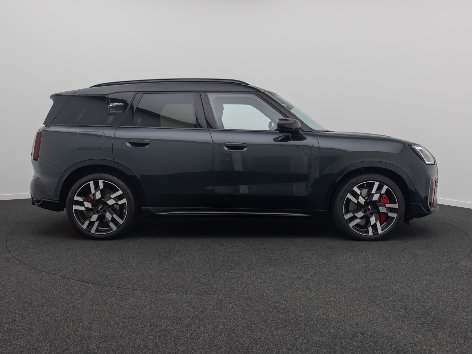 Fahrzeugabbildung MINI John Cooper Works Countryman  JCW ALL4 Panorama