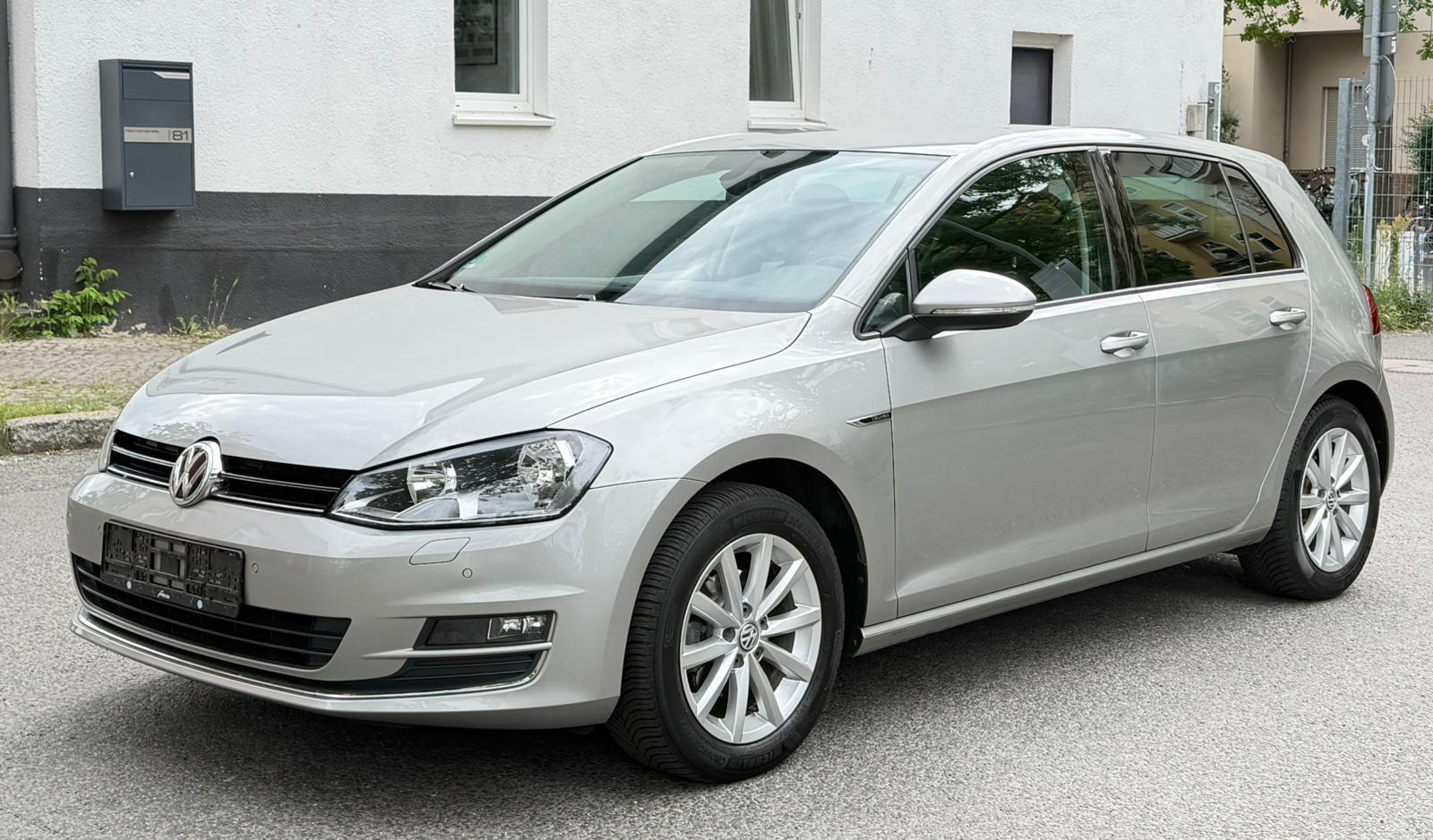 Volkswagen Golf VII  Lounge