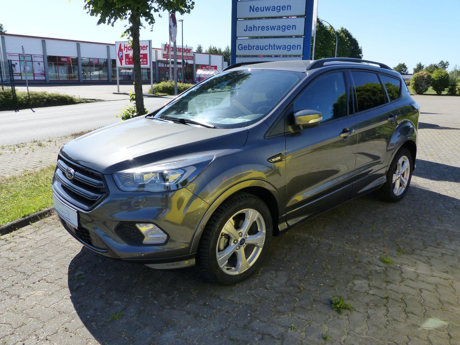 Ford Kuga 1.5 EcoBoost ST-Line AHK