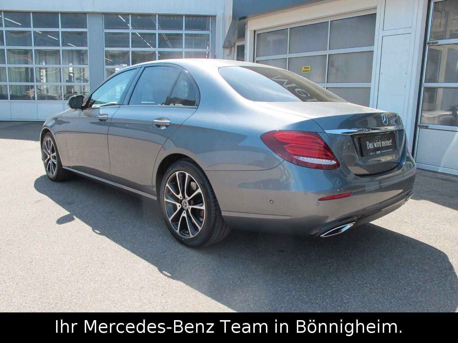 Mercedes-Benz E 350 AVANTGARDE / SHD / DISTR. / Night