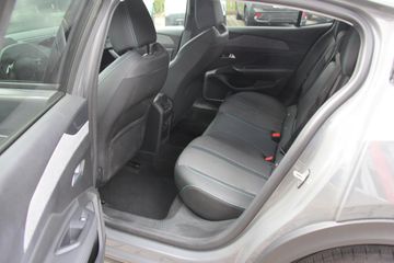 Peugeot 408 - 6