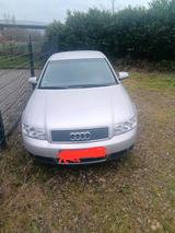 Audi Kraftfahrzeug - gebrauchte Audi A4 aus dem Jahr 2000