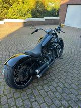Harley-Davidson FXSB Breakout - HARLEY-DAVIDSON FXS