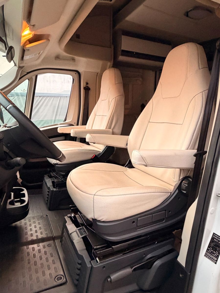 Fahrzeugabbildung Citroën Jumper Eden Camp P745 GLC Wohnmobil Markise