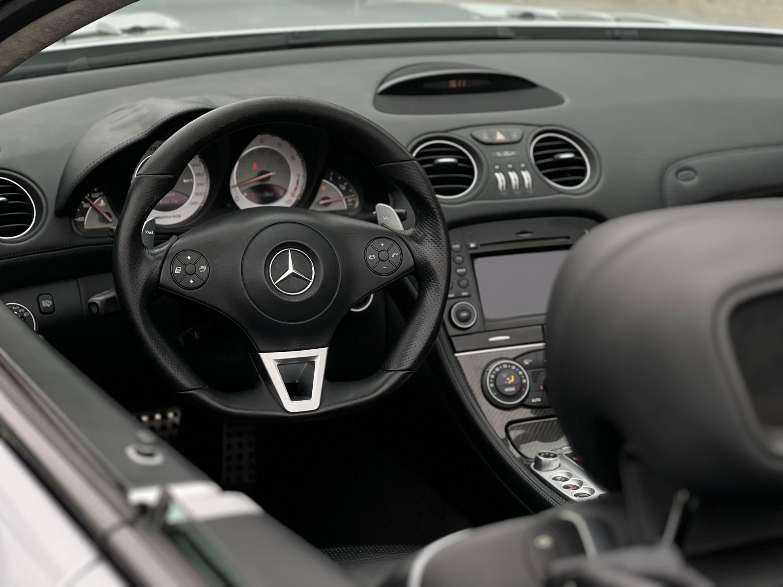 SL 63 AMG *ACC*Leder*Xenon*87tkm*1.HAND*BRD