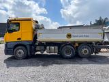 Mercedes-Benz Actros 2543 6x2 Dreiseitenkipper + Tandemkippan. - Gebraucht Pkw-Anhänger Tandem