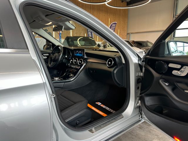 Mercedes-Benz C 220 *Keyless*Memory*PDC*ACC*AHK*SpurHT*NAVI*