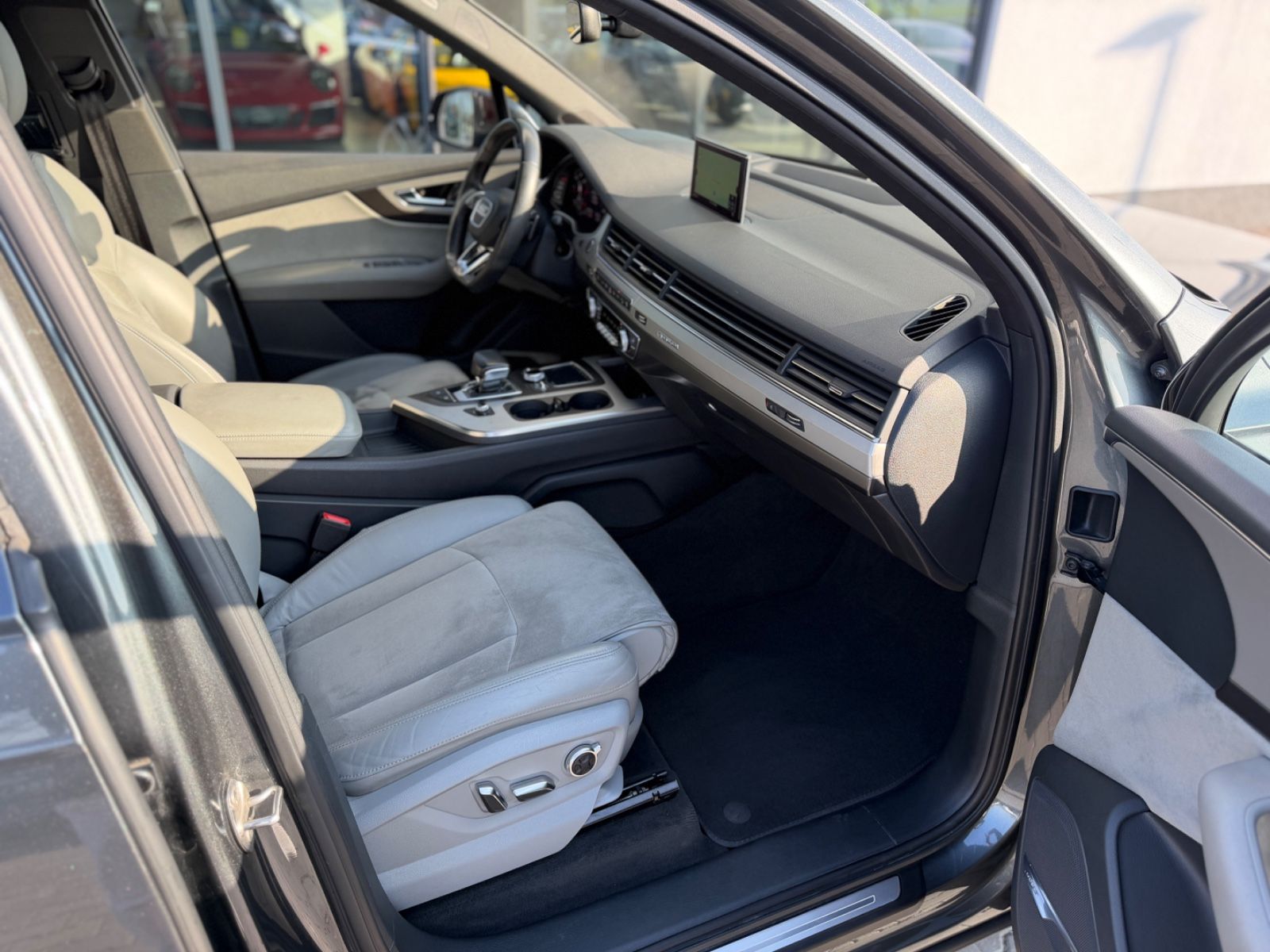 Q7 3.0 TDI quattro S-Line  Standheiz. Leder Pano