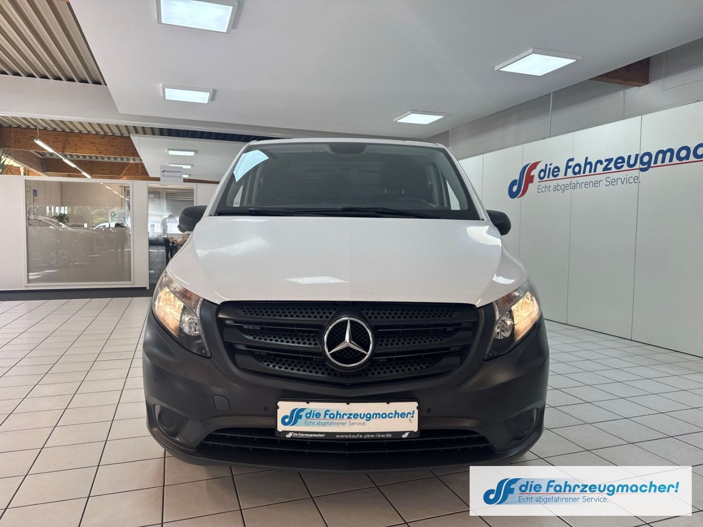 Fahrzeugabbildung Mercedes-Benz Vito Kasten 116 CDI 4x4 lang AHK Navi DAB *EXPOR