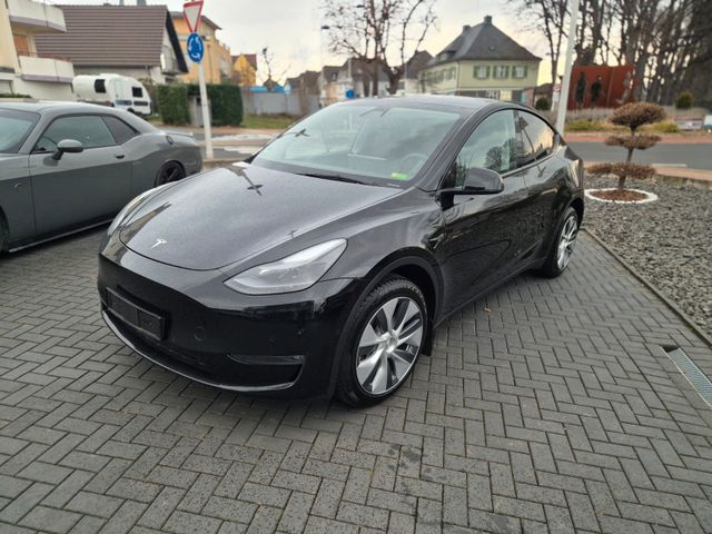 Tesla Model Y Long Range Dual AWD