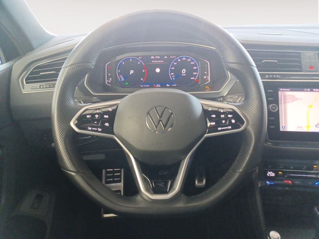 Fahrzeugabbildung Volkswagen Tiguan 2.0 TDI 4MOTION DSG R-Line Navi, DCC uvm