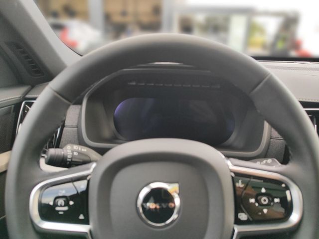 VOLVO XC 90 (Bild 14 von Array)
