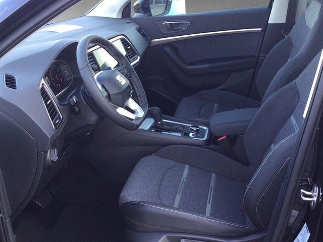 Fahrzeugabbildung SEAT Ateca TSI Xperience DSG LED AHK Navi AID ACC RFK