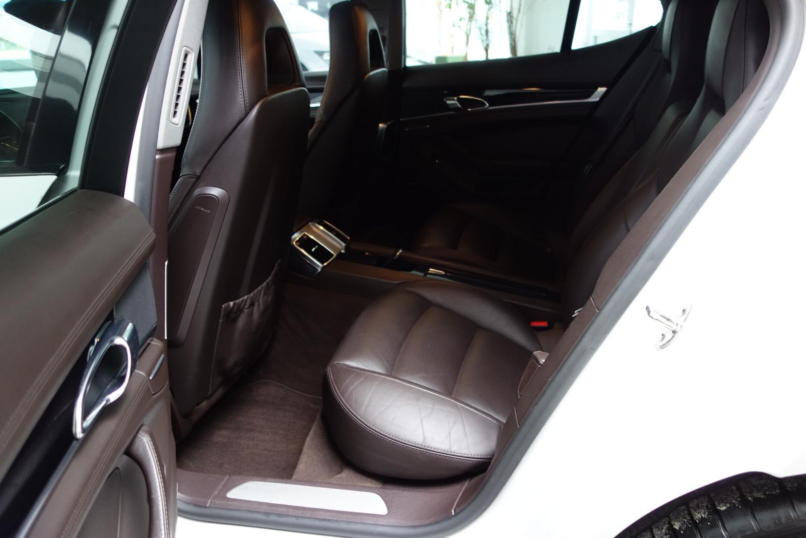 Porsche Panamera 4S 4.8 V8 400ch PDK Pack GTS Design 22" BOSE Toit ouvrant Échappement sport Caméra PASM