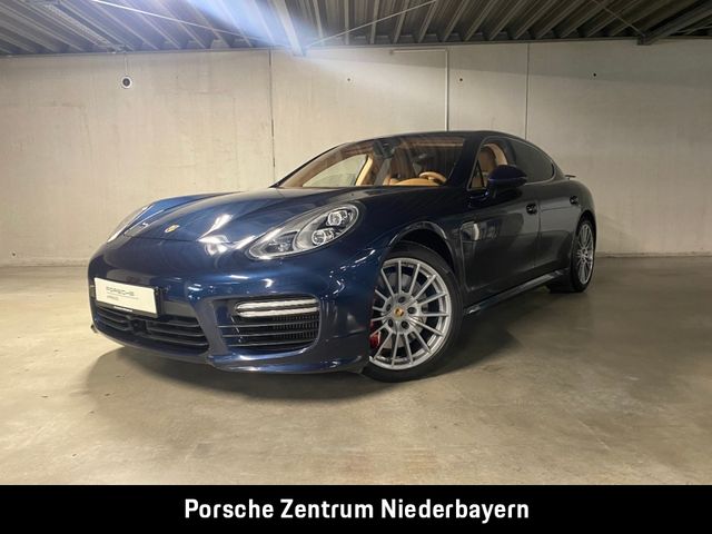 Porsche Panamera Turbo | Abstandsregeltempostat |