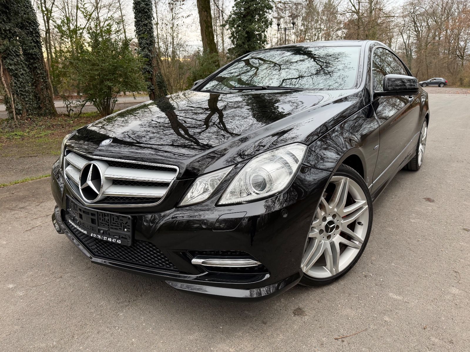 Mercedes-Benz E 350 Coupe AMG-Line Super Optik wenig km