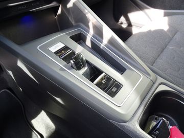 Volkswagen Golf VIII Variant1.5 eTSI MHD Navi-LED-SHZ-Klima