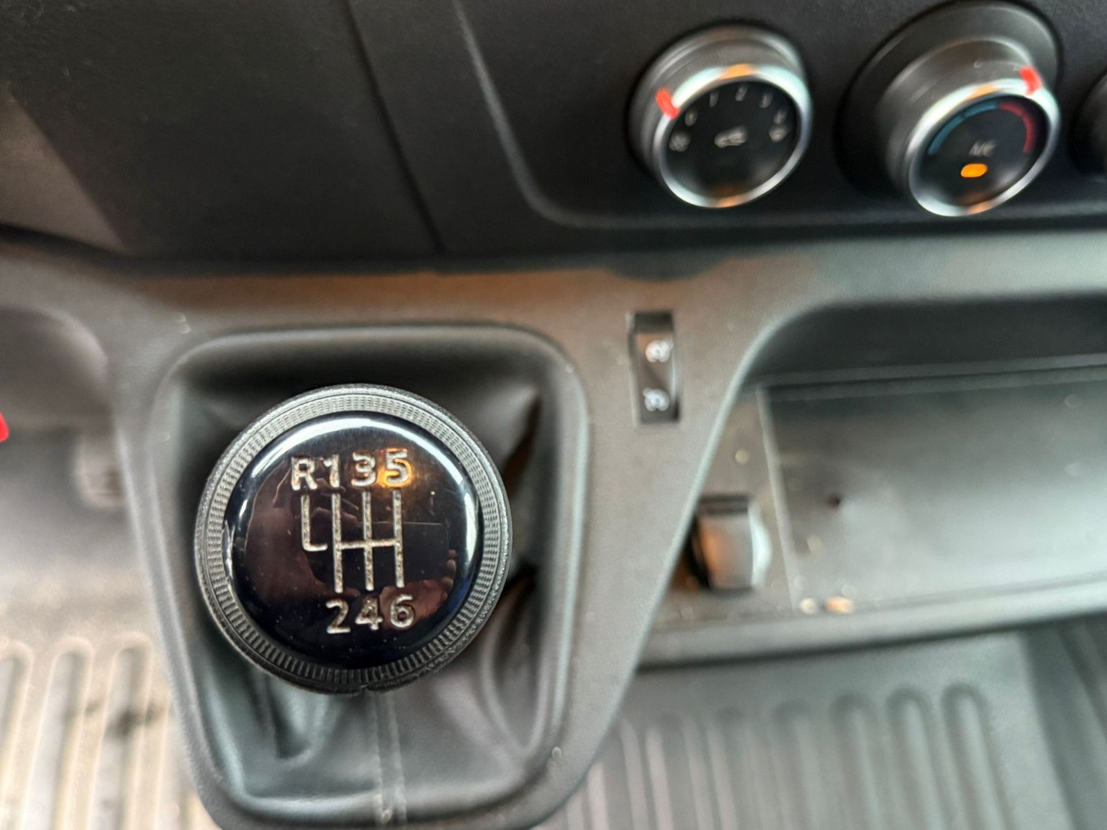 Fahrzeugabbildung Renault Master III Kasten L1H2HKa 3,5t/1.HAND/SCHECKHEFT