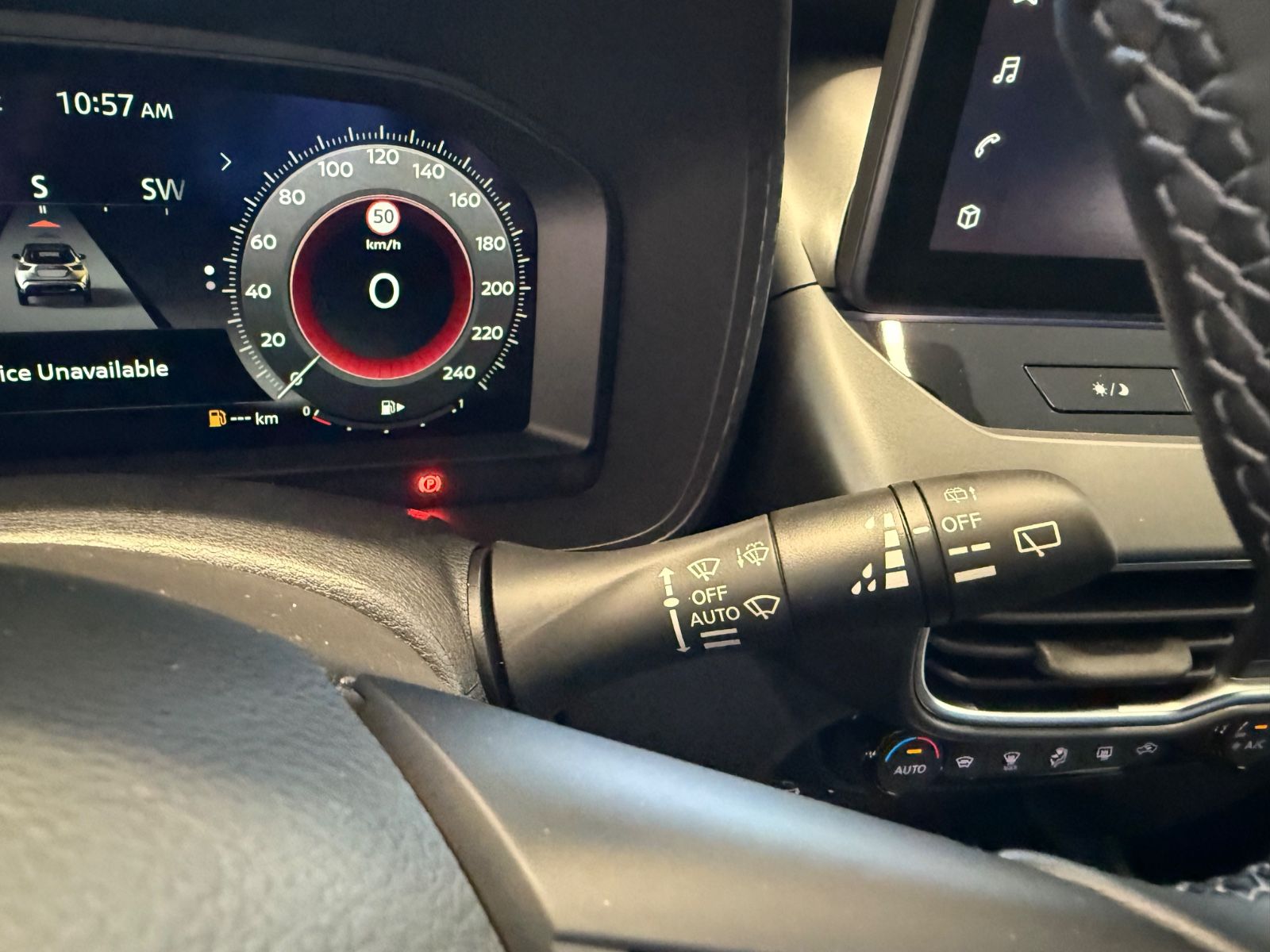 Fahrzeugabbildung Nissan Juke N-Connecta MT - Navi, Winter-P., Teilleder